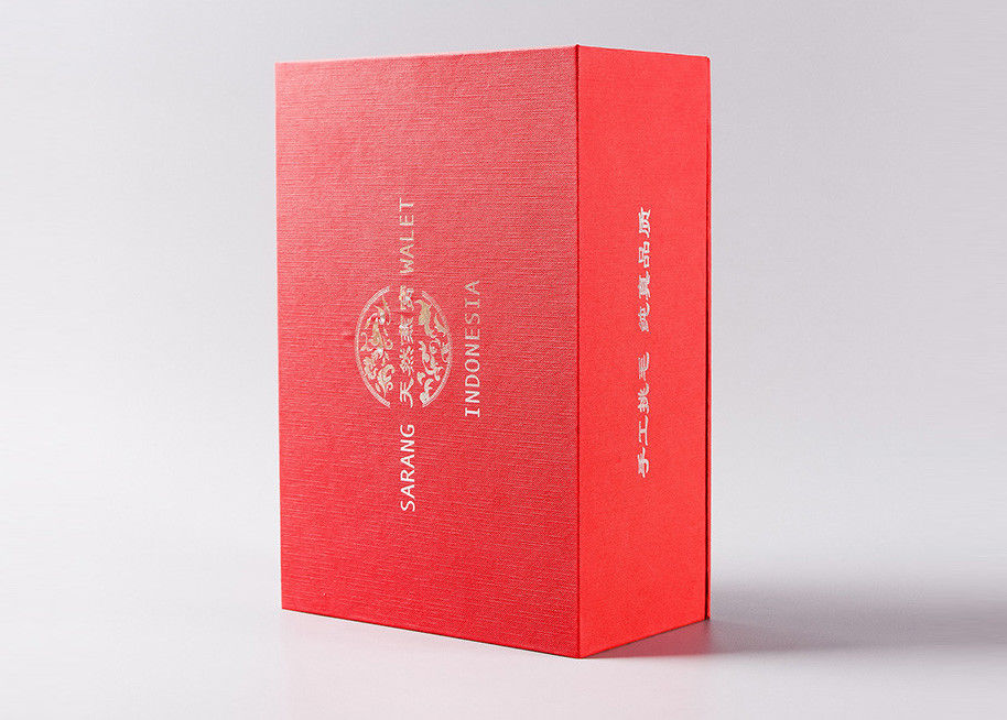 Fancy Paper Paper Packaging Boxes With Magnetic Closure And Silver Stamp For Food